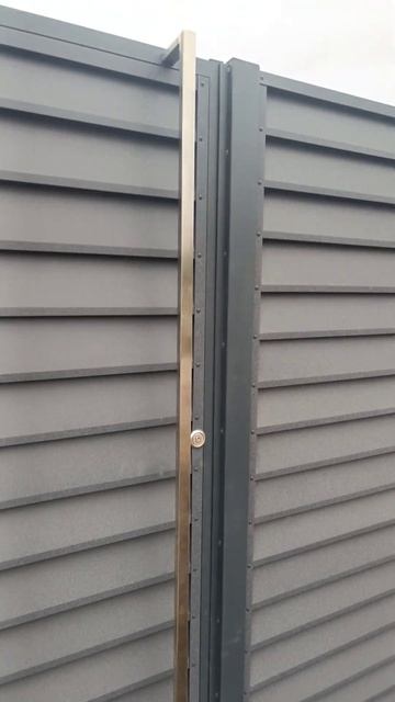 Привезли ручку на калитку. смотреть онлайн