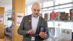 Владимир Мазуров