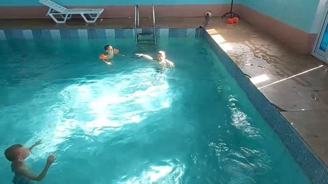 Горячие источники. Зона отдыха RADIAN.