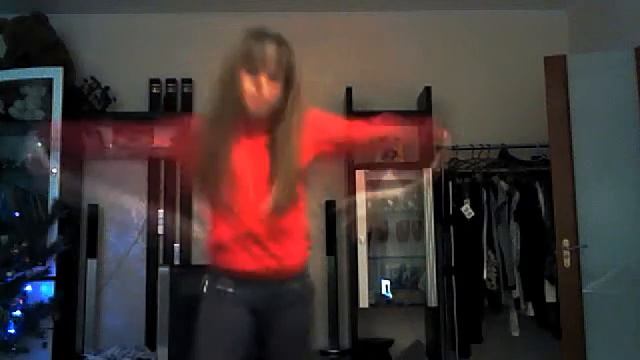 девочка танцует хип-хоп 30 декабря 2013 г. 22:40.