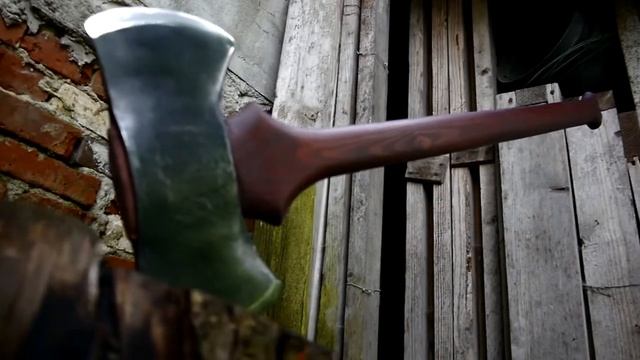Впечатляющая вещь! Король Севера -  двусторонний топор