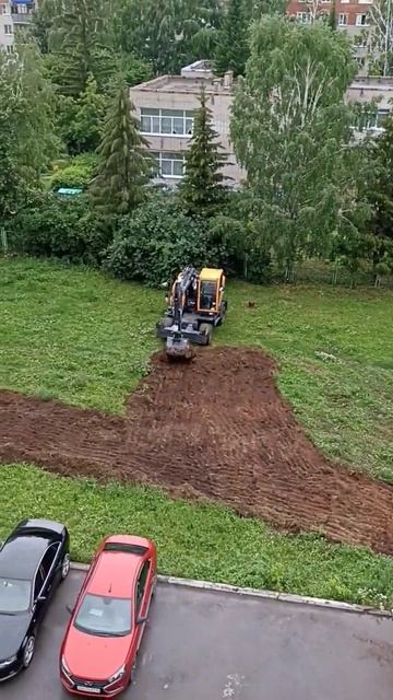 На месте детской площадки делают стоянку #врек ##вреко? смотреть онлайн