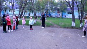 дворовая игра "Царь, царь, сколько время"