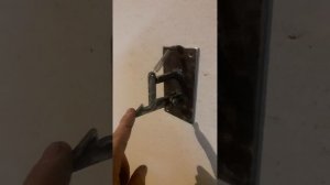 фиксатор для крышки погреба