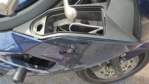 Triumph Sprint 1050 ST Side Fairing Removal