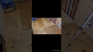 Керамогранит на деревянный пол в котельной. Интересно