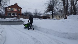 Самоходная тачка Гринворкс , замена третьего колеса.