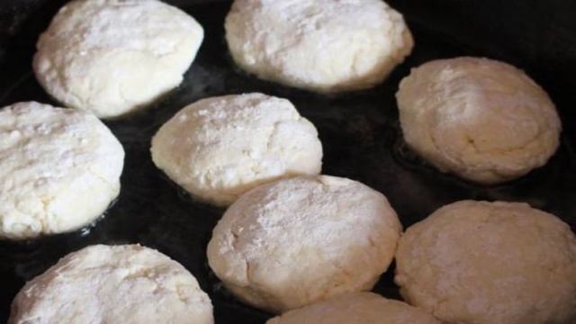 Сырники с шоколадным заварным кремом