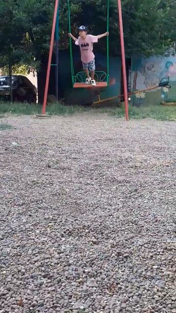 прыгаю с качели смотреть онлайн