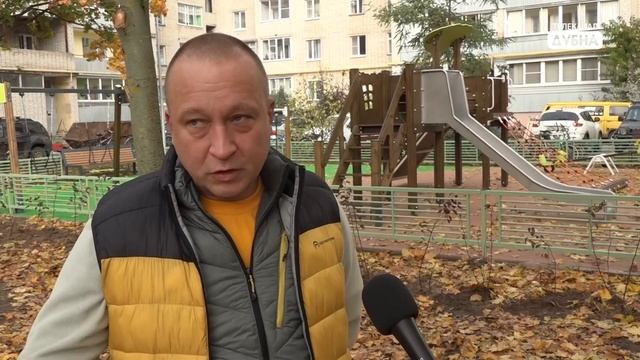 Около тысячи саженцев кустов высадили сегодня во двор