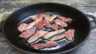 Тушеное мясо свинины с овощами и кукурузой