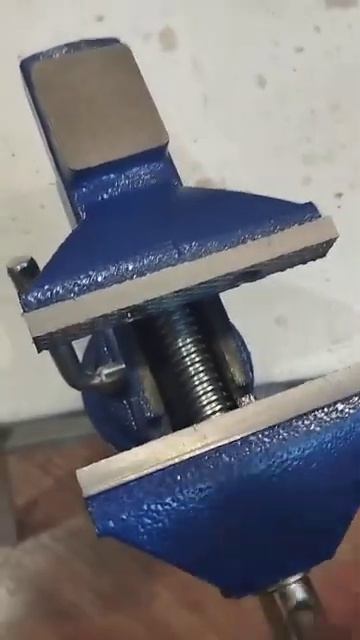 Тиски для дома смотреть онлайн