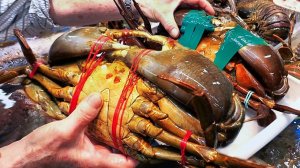 Японская уличная еда:  Гигантские крабы, приготовленные двумя способами. Морепродукты Окинава