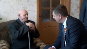 Андрей Гнеушев вручил медаль «Благотворитель земли Нижегородской»  Валентине Винидиктовой