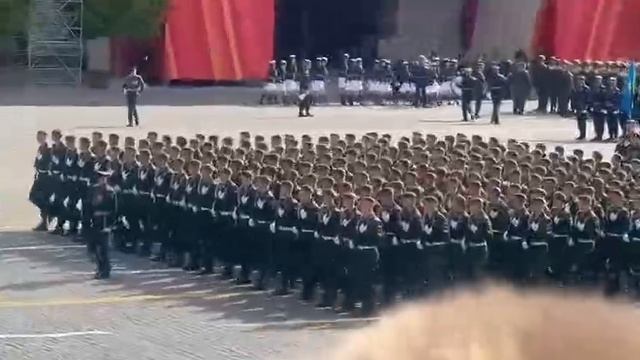 "Группа крови на рукаве" на репетиции парада Победы