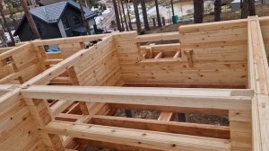 Для чего нужны перемычки в доме из бруса.