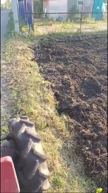 Вспашка земельного участка Японским трактором СНТ Оз? смотреть онлайн