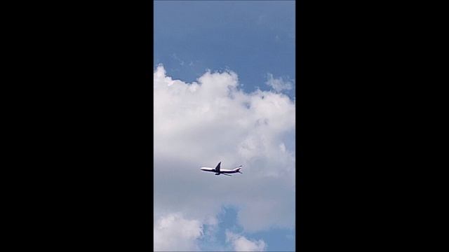 Самолет