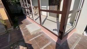 Металлопластиковая (из окон) пристройка к дому.