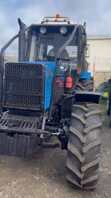 Отдаём трактор Мул 1221