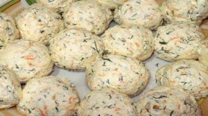 Творожные крокеты на овощном салате