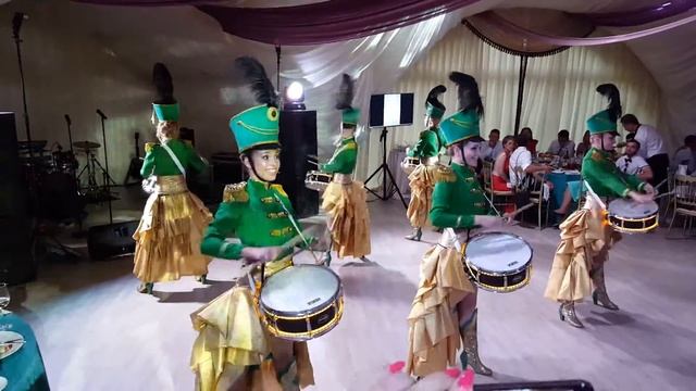 EMOTION - Шоу Барабанщиц EMOTION смотреть онлайн