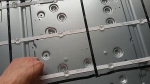 Безрамочний ТВ Hisense 43A63H не вмикається, мигає червоним світлодіод  Ремонт TV Hisense #youtube