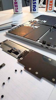 MacBook Air A2681, разборка и чистка после попадания влаги