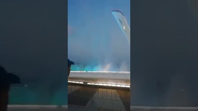 ПОЮЩИЕ ФОНТАНЫ