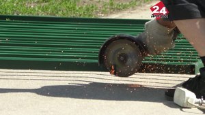 В Димитровграде реконструируют забор