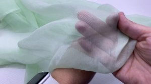 Шифон  светло-зелёного цвета   жатый 24204