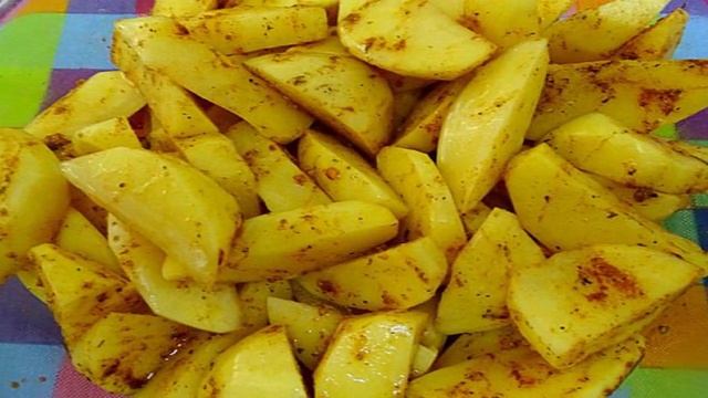 Отварной картофель в микроволновке