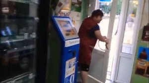 Бл*ть выходи отсюда Су*а убью нах*й бл*ть
