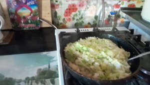 ЖАРЕНАЯ КАРТОШЕЧКА С КАПУСТКОЙ /СВЕЖЕЙ/