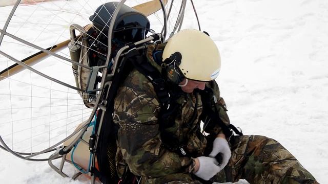 Обучение полетам на мотопараплане / Paramotor Lessons.