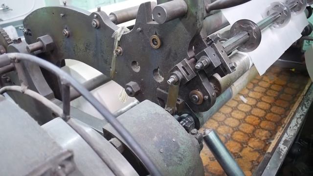 Роликовые электроножницы для раскроя бобины бумаги  ma