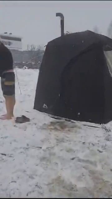 Походная банька 💪👍 #баня #ижевск #хоромы #банясвоими? смотреть онлайн