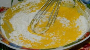 Пирог с грушами на основе заварного крема и творожного сыра