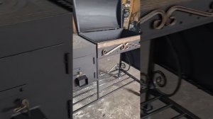 мобильный мангал с печью и откидным столиком "ХОЗЯИН ".