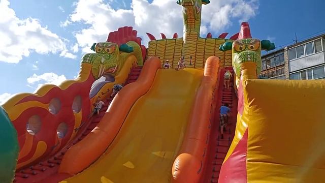 БАТУТ С 5 ЭТАЖНЫЙ ДОМ🐙 смотреть онлайн