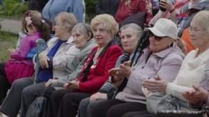 Воронежские волонтёры организовали уличный концерт для малолетней узницы нацистского концлагеря