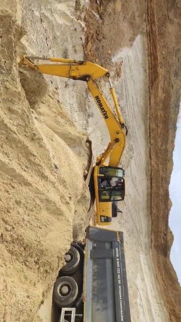 очень колоритный карьер песок разный красивый ))) смотреть онлайн