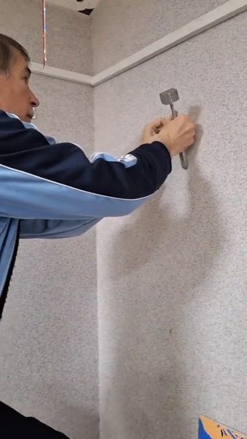 А прибьем оленя молотком для отбивания мяса, #shorts_ #для_ смотреть онлайн