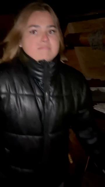 Дочь чуть не уронила ребенка в колодец..😱👩🍼🪣