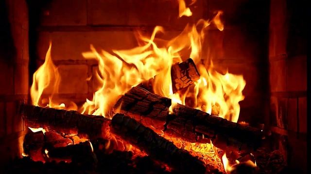 🔥 Уютный камин 4K. / Камин со звуками потрескивания огн смотреть онлайн