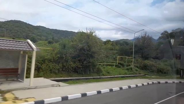 Едем на 33 водопада смотреть онлайн