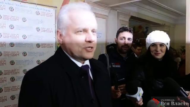 Николай Фролов вместе с семьей верит в свою победу