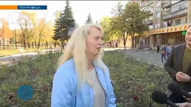 Каменные скульптуры украсили центральный парк Покровска
