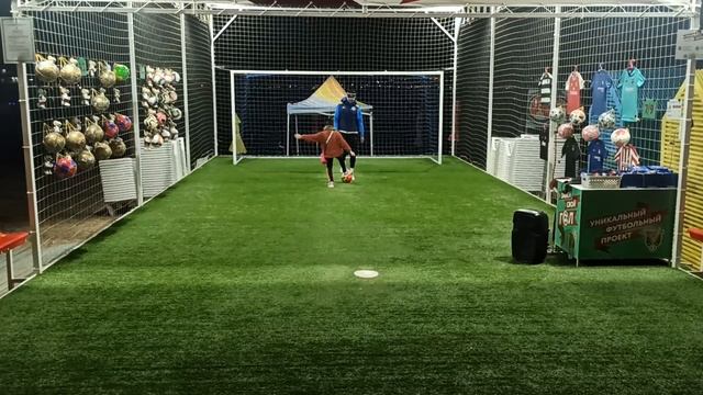 Геленджик, Аня забила гол! смотреть онлайн