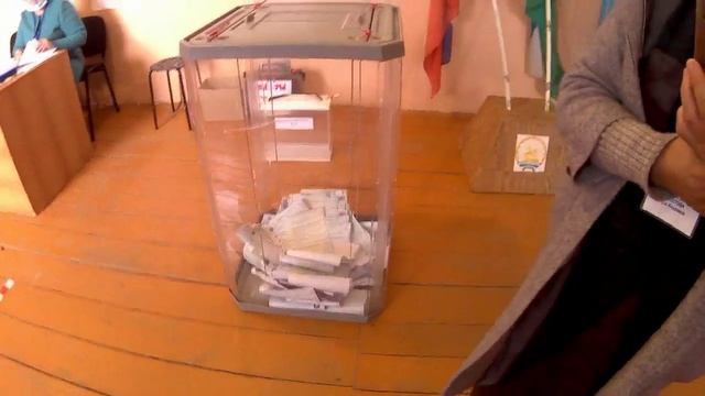 УИК 2156 Ахмерово.. где наблюдатели ЗАЩИТНИКИ КУШТАУ - там полный ПОРЯДОК !!! смотреть онлайн